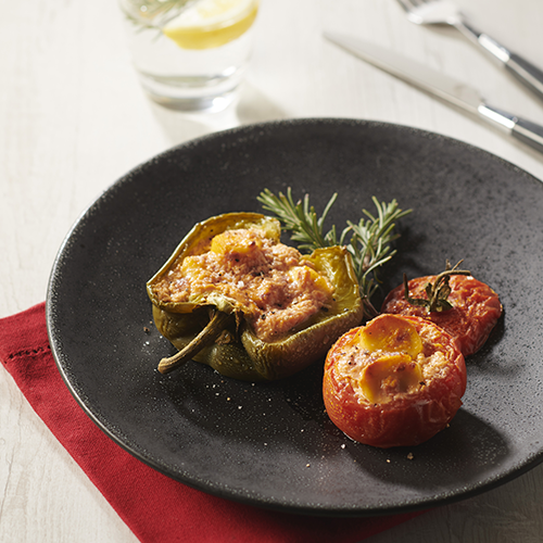 Tomates et poivrons farcis aux quenelles