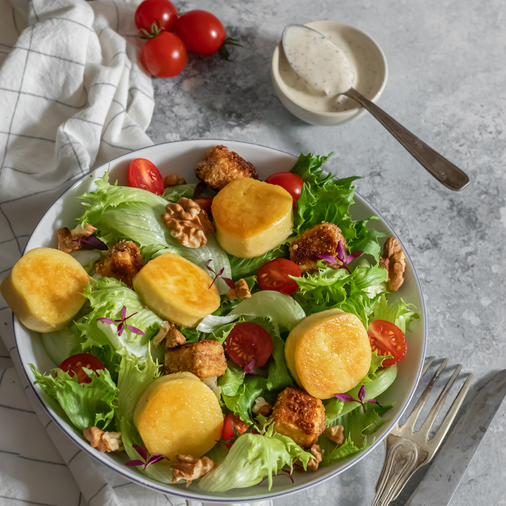 Salade de délices soufflés nature façon César