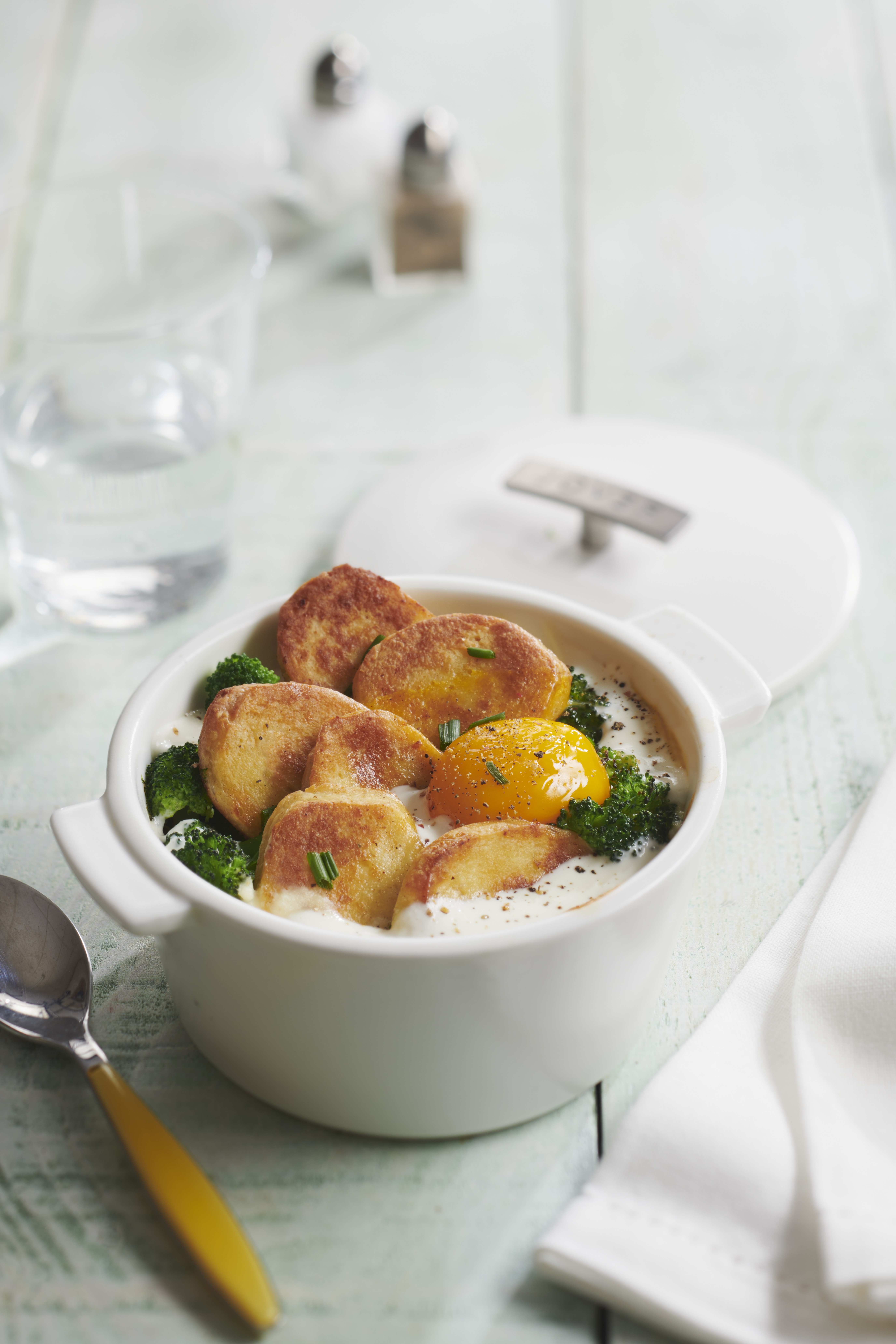 Quenelles de l'Atelier brochet façon œuf cocotte